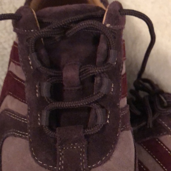 NWOT all-leather Sofft sneaker walking shoes in wine - Picture 13 of 13